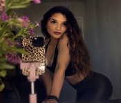 live phone sex with SOFIA