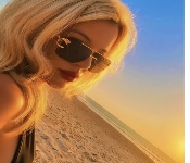 live phone sex with RAQUEL